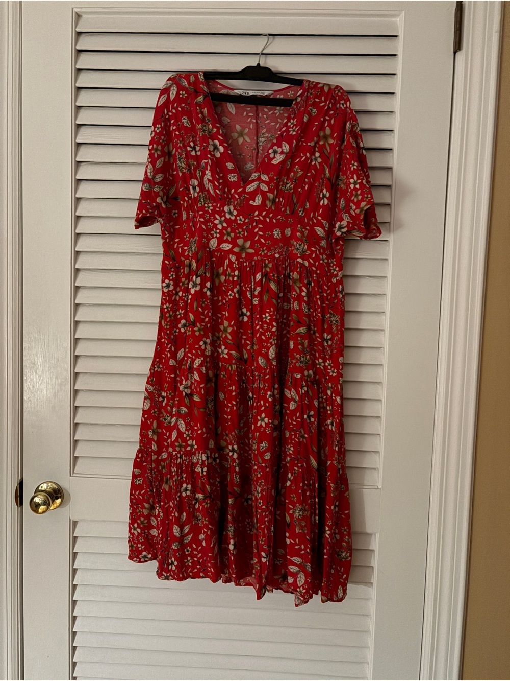 Zara Red Floral V-Neck Tiered Midi Dress